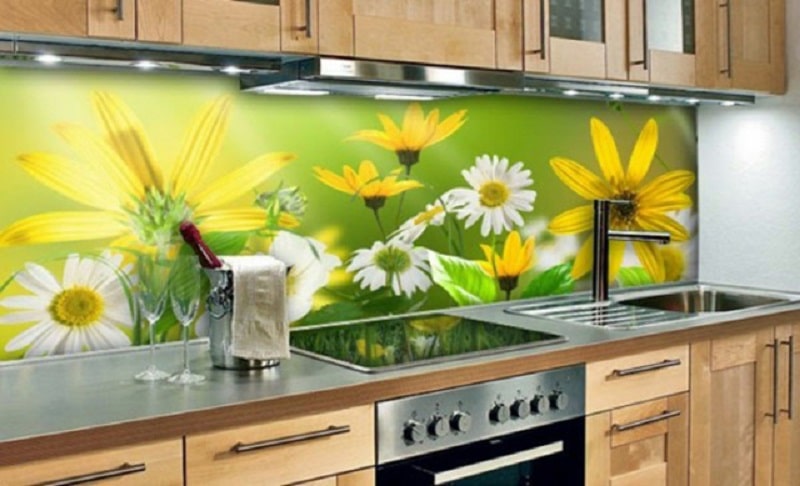 Những mẫu kính ốp bếp hoa văn đẹp - Hot nhất 2021